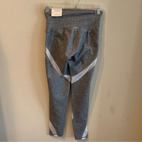 NWT AERIE Chill. Play. Move. 7/8 Leggings - Picture 4 of 7